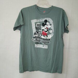 The Magic Kingdom 45th Anniversary Shirt Adult XL Green Mickey Mouse Disney Park